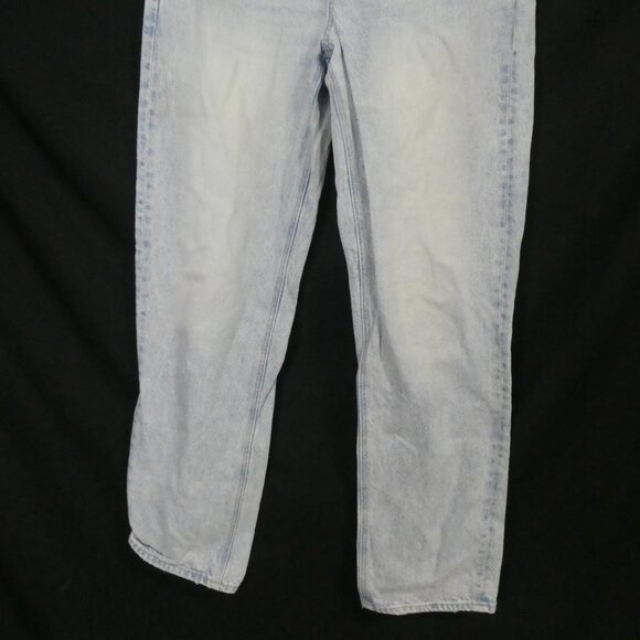 AMERICAN EAGLE | size 2 - short | Light Wash Straight Leg Jeans - Picture 7 of 16